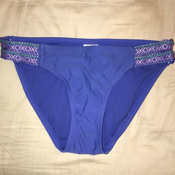 Bikini Set - Picture 4 of 5